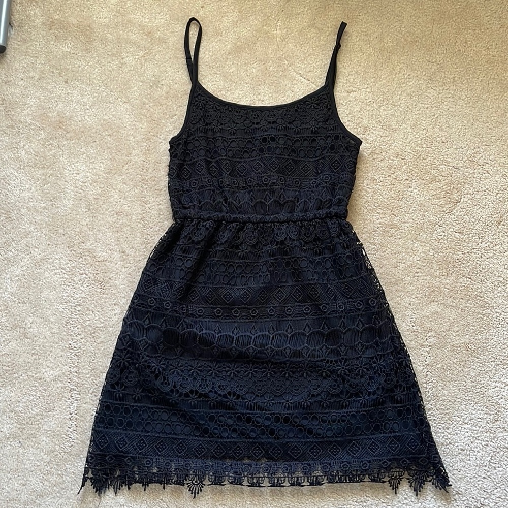 H&M Flapper Style Black Fitted Lace Dress